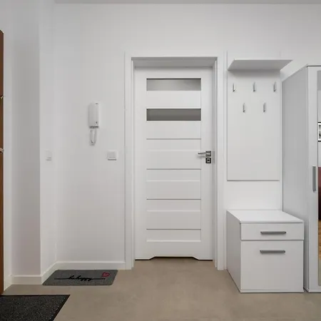 アパート Kamienna Krzyki With Free Garage By Renters *