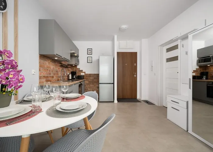 Kamienna Krzyki With Free Garage By Renters Διαμέρισμα Βρότσλαβ